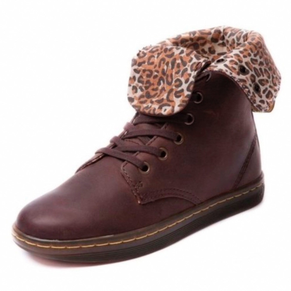 DR. MARTEN’S leopard fold over lace up boots, 8.